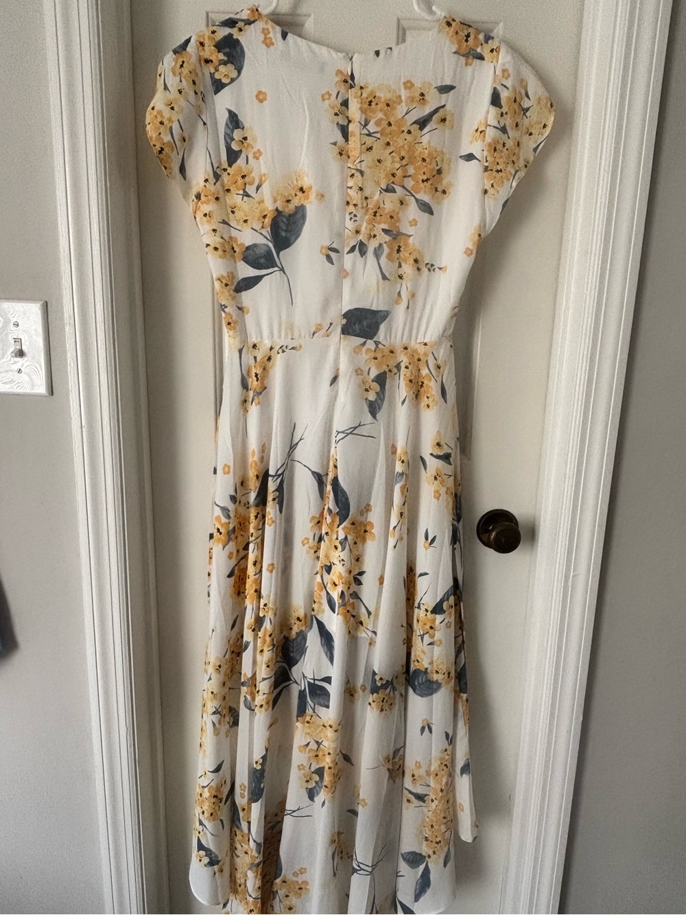 Lulu's White Floral V-Neck Hi-Low Midi Dress - Picture 9 of 13